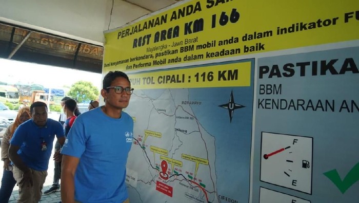 Kampanye di Brebes, Sandi Terima Keluhan Jalan Desa yang Rusak