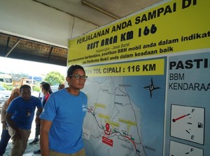 Kampanye di Brebes, Sandi Terima Keluhan Jalan Desa yang Rusak
