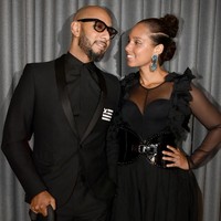 Alicia Keys dan suaminya, Swizz Beats, baru membeli rumah mewah di California seharga 17 juta Pound sterling atau sekitar Rp 296 miliar. Rumah bernama La Jolla itu berdiri di atas perbukitan Razor Point. Foto: Getty Images