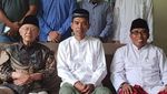 Momen Syahdu Pertemuan UAS dengan Habib Luthfi, Mbah Moen, dan Gus Solah