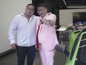 Hotman Paris Kecewa Tak Diundang, Syahrini Minta Maaf
