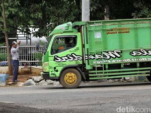Truk Obesitas yang Hendak Masuk Cipularang Langsung Ditilang