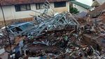 Dampak Tanggul Jebol di Pasirjati: Rumah Rata, Jalanan Berlumpur