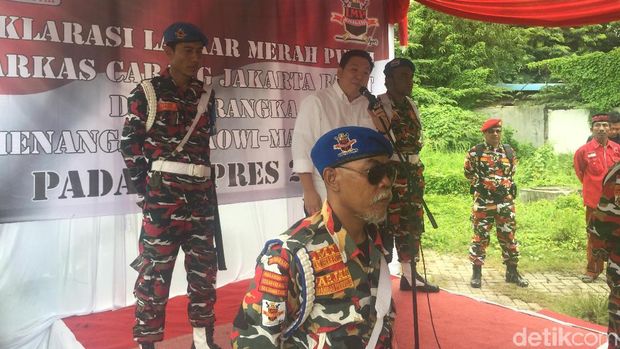 Laskar Merah Putih Jakbar Deklarasi Dukung Jokowi-Ma'ruf Amin
