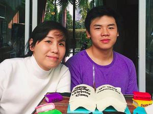 So Sweet! Begini Momen saat Veronica Tan Ambilkan Makanan Buat Anak