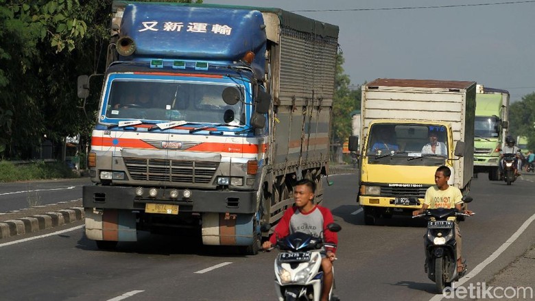 Arus Mudik, Kendaraan Besar Dilarang Masuk Jalur Cikidang-Loji Arus Mudik, Kendaraan Besar Dilarang Masuk Jalur Cikidang-Loji