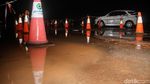 Rest Area KM 379A Tol Trans Jawa Becek dan Gelap