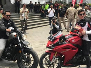 Keseruan Marquez di Bandung: Naik Bandros dan Ketemu Ridwan Kamil