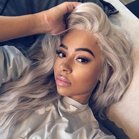 Chelsea, yang kini bekerja untuk agensi model dari Manchester, JAdore Models memiliki portofolio yang membanggakan. Dia pernah menjadi model untuk retailer fashion online seperti Pretty Little Thing, InTheStyle dan Boohoo. (Foto: Instagram/@ccokez)