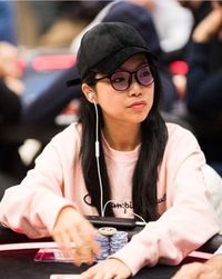 Kisah Wanita Resign Demi Jadi Pemain Poker Berpenghasilan Rp 2,1 M