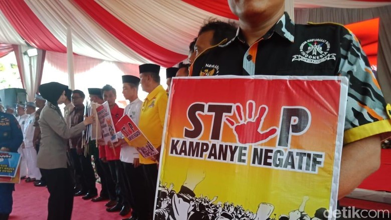 Kampanye dan Asimetri Informasi Kampanye dan Asimetri Informasi