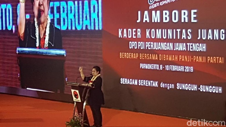 Megawati Tantang Penyebar Kebencian Keluar untuk Menemuinya Megawati Tantang Penyebar Kebencian Keluar untuk Menemuinya