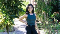 Nadira Diva Vitani (27) punya wajah yang kalem tapi ternyata diam-diam badannya sangat kekar dan bugar. (Foto: Instagram @petitedivaa, ditampilkan atas izin yang bersangkutan)