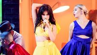 Camila Cabello Cs Bawa Nuansa Latin di Grammy Awards 2019