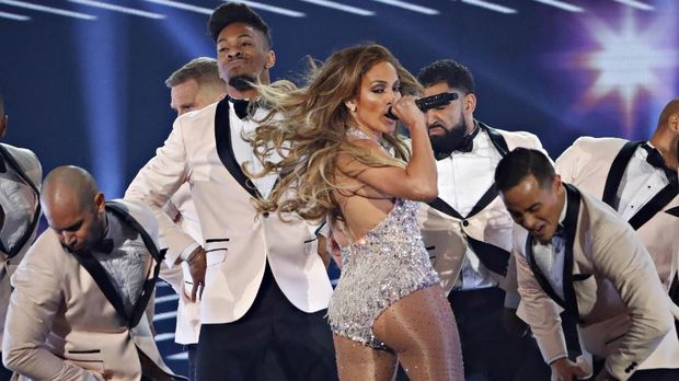 Jennifer Lopez Diincar Jadi Penampil Super Bowl 2020