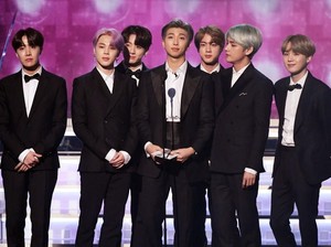 Hore! BTS Comeback April