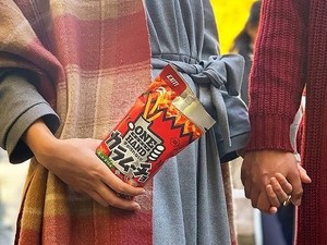 Ini Keripik dengan Kemasan Super Simpel yang Tak Bikin Tangan Kotor