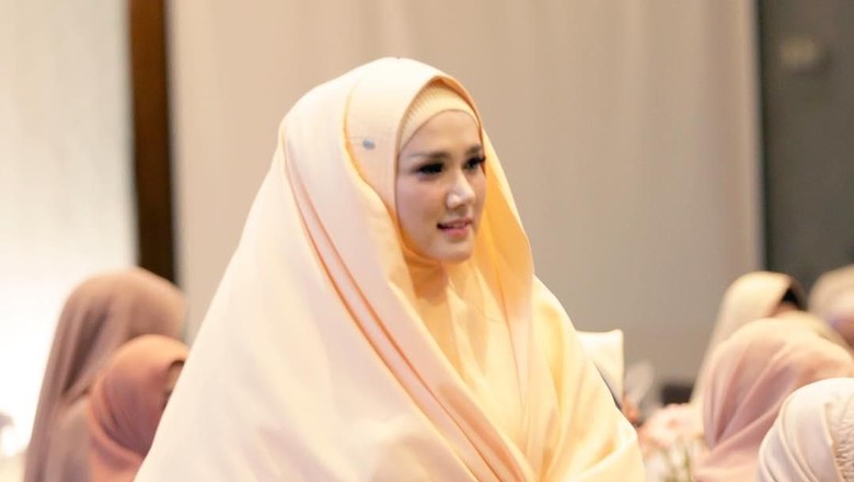 Mulan Jameela Kena Nyinyir Lagi Gara-gara Nyanyi Wonder Woman Mulan Jameela Kena Nyinyir Lagi Gara-gara Nyanyi Wonder Woman