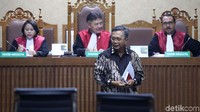 Agenda sidang yakni mendengar keterangan Guru Besar UGM bidang Hukum Bisnis, Prof Nindyo Pramono.