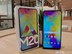 Unboxing Samsung Galaxy M20 yang Bidik #SobatAntiLowbat