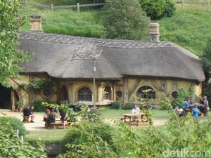 Studi Terbaru : Desa Hobbiton Cuma Jebakan Turis
