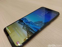 Unboxing Samsung Galaxy M20 yang Bidik #SobatAntiLowbat