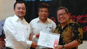 Berbagai macam topik menarik didiskusikan secara interaktif oleh Onno W Purbo dengan para diaspora Indonesia di Muscat, mulai dari e-commerce, e-learning, media sosial sebagai penyebar manfaat, internet offline sampai ke topik tentang IoT, Big Data dan clouds. Foto: KBRI Muscat, Oman