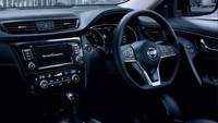 Adapun X-Trail terbaru ini mendapat pembaruan dari fitur-fiturnya. Termasuk fitur yang membuat pemiliknya bisa membuka pintu bagasi hanya dengan sensor kaki. Di dalam, terdapat sistem hiburan A-IVI dengan layar sentuh 7 inci. Foto: Nissan