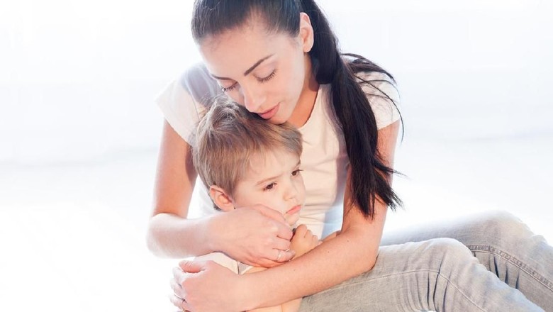 Cara hadapi anak suka merengek/ Foto: iStock Cara hadapi anak suka merengek/ Foto: iStock