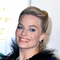 Tidak suka dengan dress-nya sama sekali. Dia punya badan yang sempurna sayangnya stylist memutuskan untuk menyembunyikan tubuh indah dalam dress jelek. Foto: Getty Images