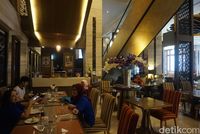 Mencoba Makanan Buffet Halal di Thailand, Ada Lho!