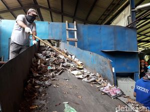Jokowi Kebut 4 Pembangkit Tenaga Sampah Rampung Tahun Ini