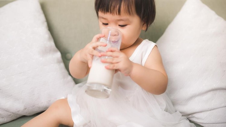 Dukung Sahabat, Michelle Obama Hadir Kejutkan Grammy Awards