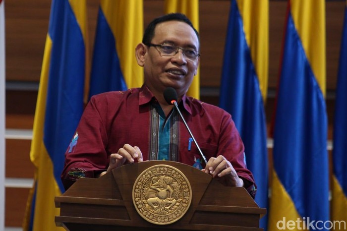 Rektor Unair Prof Moh Nasih