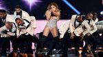 Sempat Dikritik, Jennifer Lopez tampil Maksimal di Grammy 2019