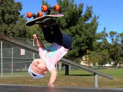 Aksi Lucu Nan Menggemaskan Saat Bayi Berolahraga