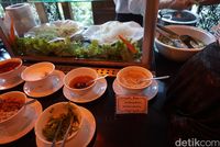 Mencoba Makanan Buffet Halal di Thailand, Ada Lho!