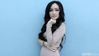 Ratna Pandita saat ditemui di studio Trans TV, Kapten Tendean, Jakarta Selatan pada Senin (11/2). Pool/Palevi S/detikFoto.
