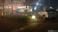 Pengakuan dari para pedagang, biasanya mereka mulai persiapan menjajakan makanan dan minuman sejak pukul 16.00 WIB dan tutup warung paling larut pukul 24.00 WIB. (Foto: M Guruh Nuary/detikcom)