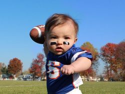 Aksi Lucu Nan Menggemaskan Saat Bayi Berolahraga