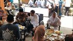 Icip Koling hingga Kopi Ijo 4 Ribu Perak, Begini Gaya Presiden Jokowi Saat Ngopi