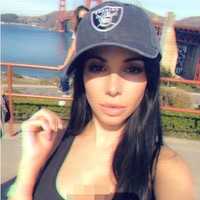 Jimena Sanchez pun disebut sebagai Kim Kardashian dari Meksiko. Wanita 34 tahun itu memang punya figur tubuh yang mirip dengan Kim Kardashian. Foto: Instagram @jimenasanchezmx