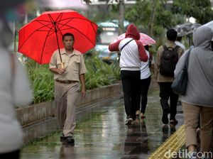 Seluruh Wilayah Jakarta Diprediksi Diguyur Hujan Hari Ini
