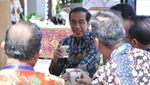 Icip Koling hingga Kopi Ijo 4 Ribu Perak, Begini Gaya Presiden Jokowi Saat Ngopi
