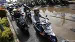 Duh! Jalan KH Noer Ali Kota Bekasi Rusak Parah