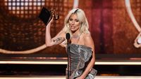 Tangis Lady Gaga di Panggung Grammy Awards 2019