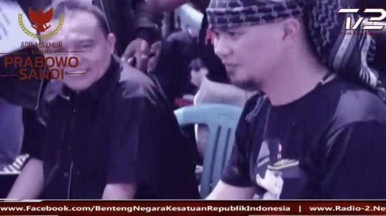 Dukung Ahmad Dhani, Waketum Gerindra Cover Lagu Hadapi dengan Senyuman Dukung Ahmad Dhani, Waketum Gerindra Cover Lagu Hadapi dengan Senyuman