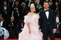 Pernah Dimasakin Lady Gaga, Bradley Cooper Ngaku Punya Selera Makan Sama 