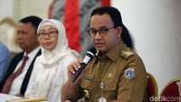 Ada beberapa opsi yang disiapkan. Pertama ambil alih sebagian pengelolaan, kedua, beli saham. Ketiga putus kontrak sesuai pasal 49 poin tiga.