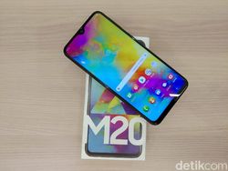 Unboxing Samsung Galaxy M20 yang Bidik #SobatAntiLowbat